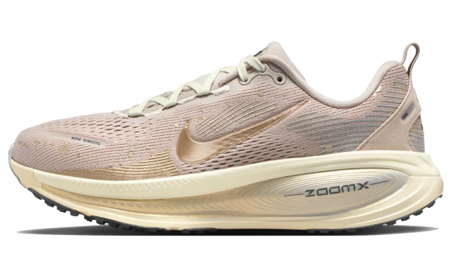 Nike Vomero 18 Running Shoes – Taupe, Cream & Gold