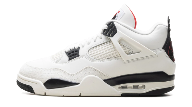 Air Jordan 4 'Flight Club'
